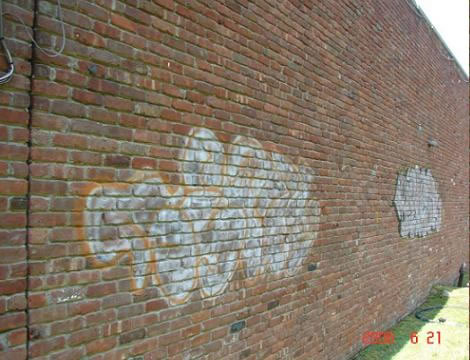 Before-Graffitik tisztítása